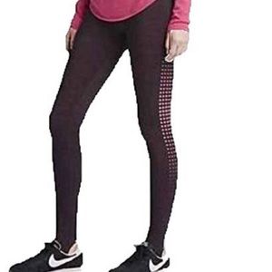 NIKE Women's Burnout Stirrup Leggings
